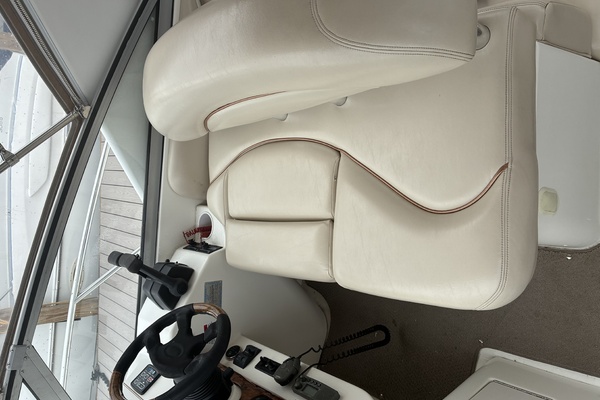Serendipity 33ft Larson Yacht For Sale