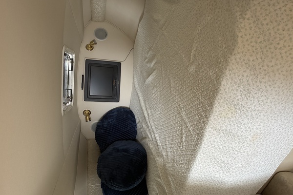 Serendipity 33ft Larson Yacht For Sale