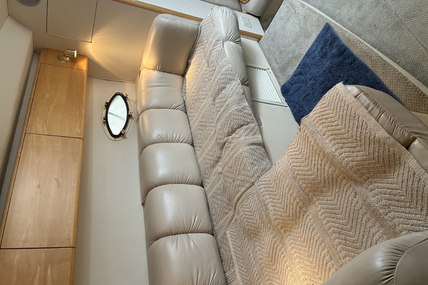 Serendipity 33ft Larson Yacht For Sale