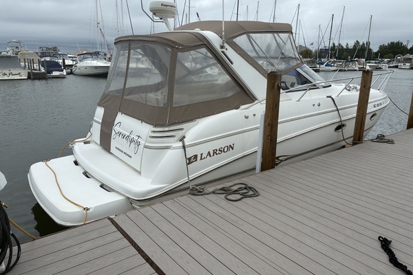 Serendipity 33ft Larson Yacht For Sale