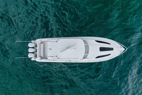 T T BURNIN DAYLIGHT 40ft Intrepid Yacht For Sale