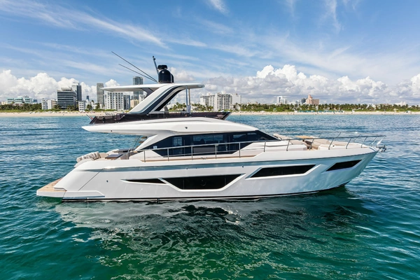 58' Ferretti Yachts