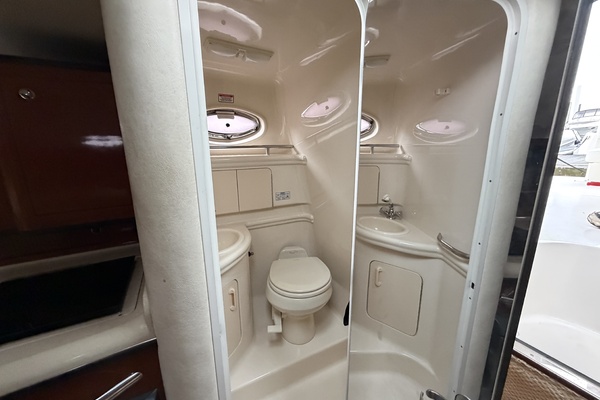 28ft Sea Ray Yacht For Sale
