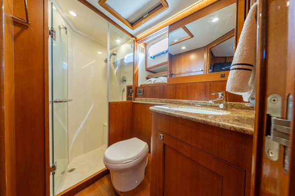Grand Banks Eastbay 50 Eastbay SX Yacht For Sale