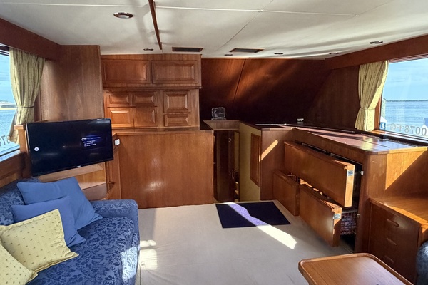 Cricket 50ft Hatteras Yacht For Sale