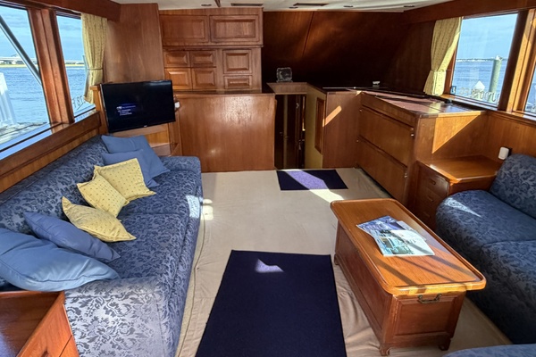 Cricket 50ft Hatteras Yacht For Sale