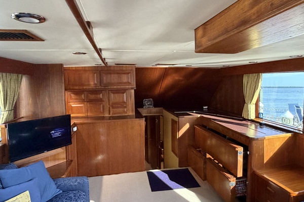 Cricket 50ft Hatteras Yacht For Sale