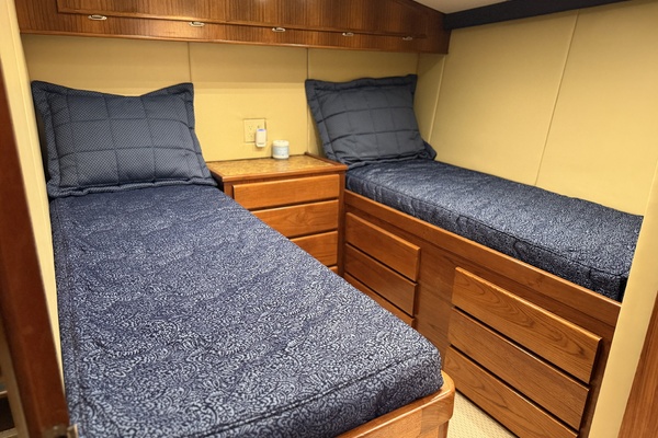 Cricket 50ft Hatteras Yacht For Sale