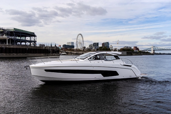 45ft Azimut Yacht For Sale