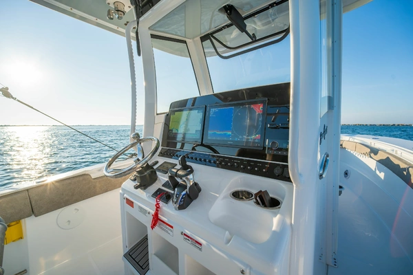 Sea Hunt Gamefish 30CB Yacht For Sale