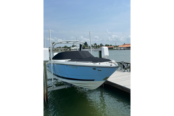 27ft Monterey Yacht For Sale
