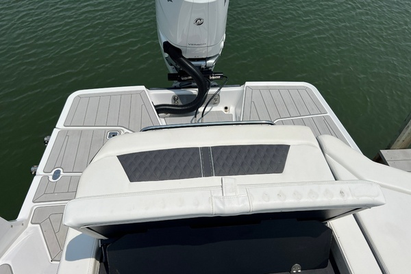 27ft Monterey Yacht For Sale