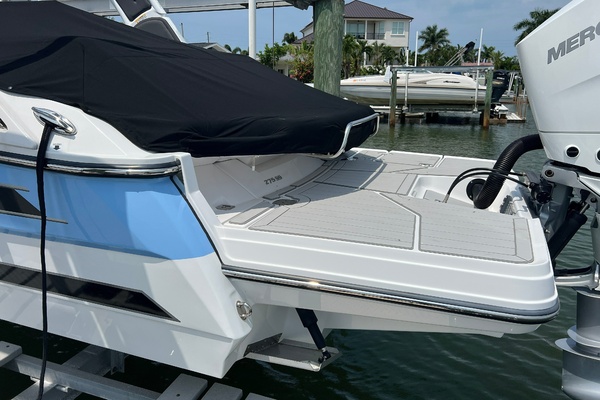 27ft Monterey Yacht For Sale