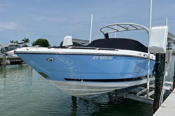 27ft Monterey Yacht For Sale