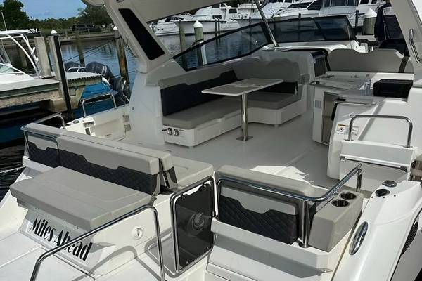 Miles Ahead 36ft Aquila Yacht For Sale