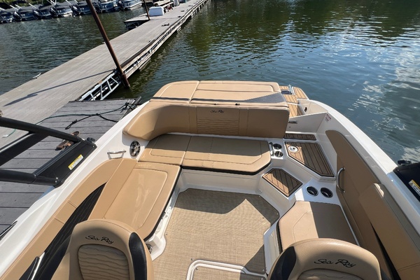 21ft Sea Ray Yacht For Sale