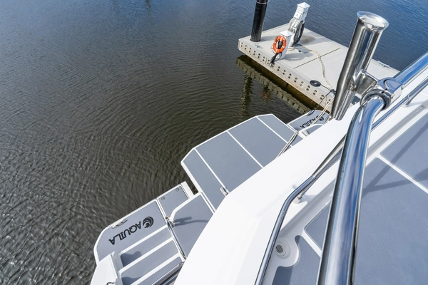 Aquila 54 Yacht Yacht For Sale