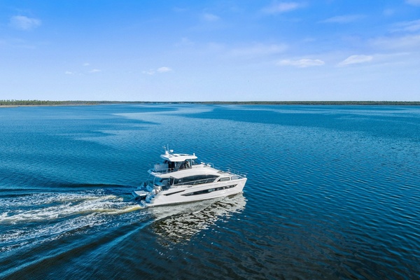 54ft Aquila Yacht For Sale