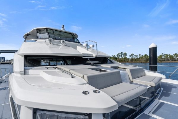 54ft Aquila Yacht For Sale