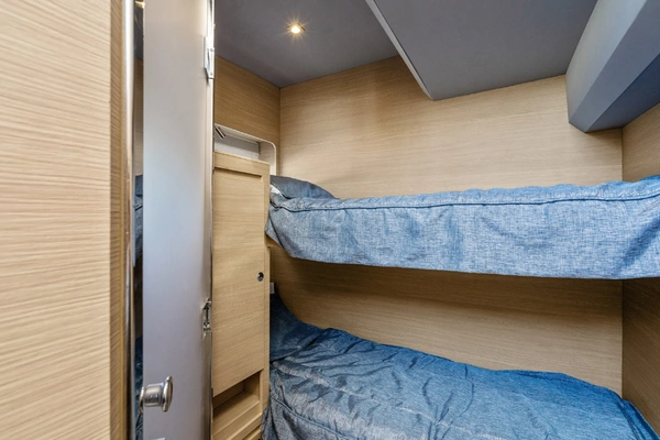 Aquila 54 Yacht Yacht For Sale