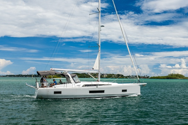 Mustang Sally 46ft Beneteau Yacht For Sale