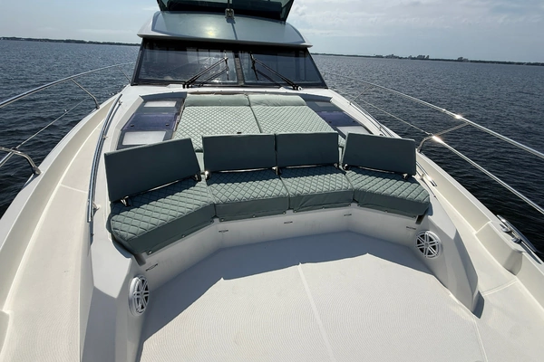 Prestige 630 Yacht For Sale