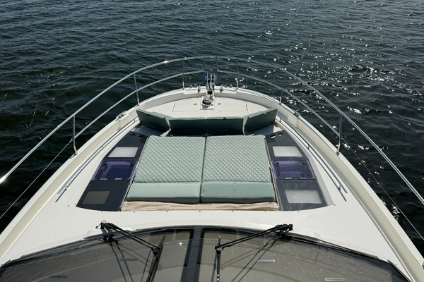 Prestige 630 Yacht For Sale