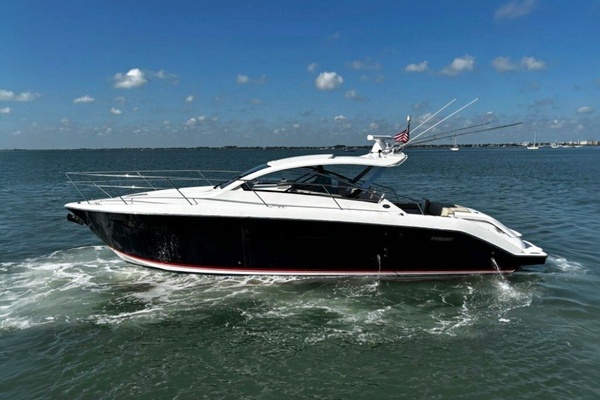 37ft Pursuit Yacht For Sale