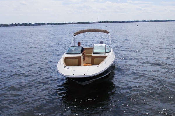 22ft Sea Ray Yacht For Sale