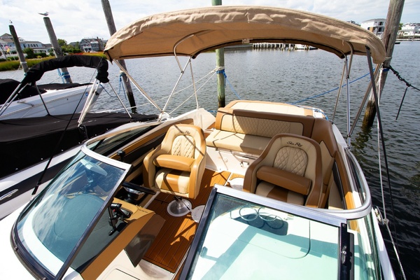 22ft Sea Ray Yacht For Sale