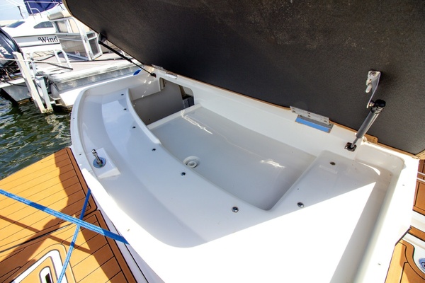 22ft Sea Ray Yacht For Sale