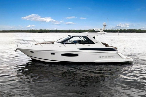 2014 Regal 42 Sport Coupe