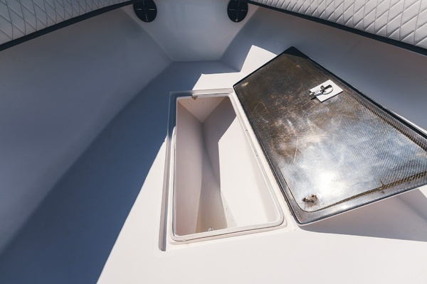 Black Magic 37ft SeaHunter Yacht For Sale