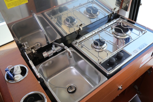 29ft Jeanneau Yacht For Sale