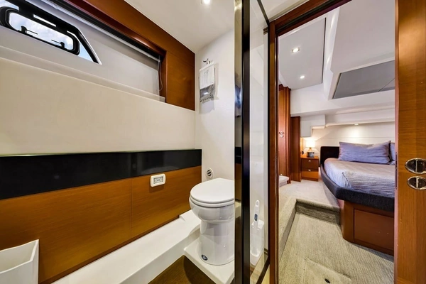 Prestige 550 Yacht For Sale