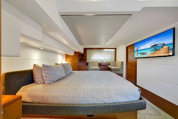 Prestige 550 Yacht For Sale