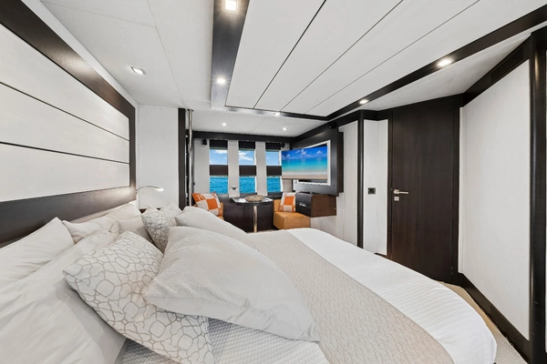 Azimut 86S Yacht For Sale