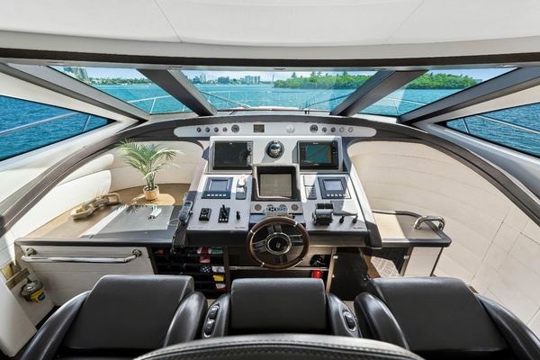 UNICO 86ft Azimut Yacht For Sale