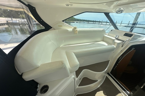 DAYS LIKE THESE 35ft Tiara Yachts Yacht For Sale