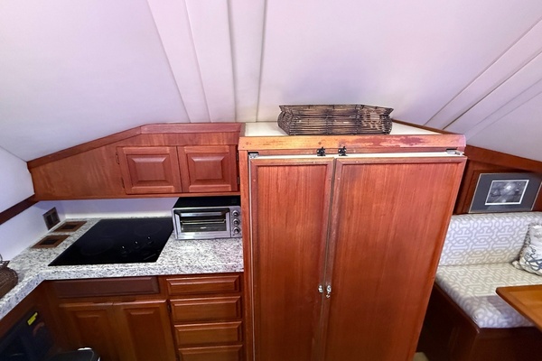 Paving The Way 48ft Viking Yacht For Sale