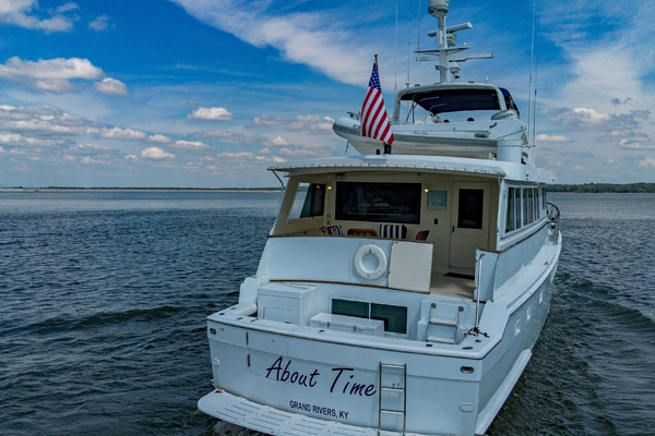 Hatteras 70 Cockpit Motor Yacht Yacht For Sale