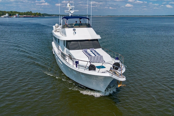 Hatteras 70 Cockpit Motor Yacht Yacht For Sale