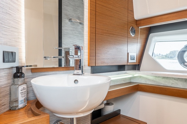 43ft Tiara Yachts Yacht For Sale