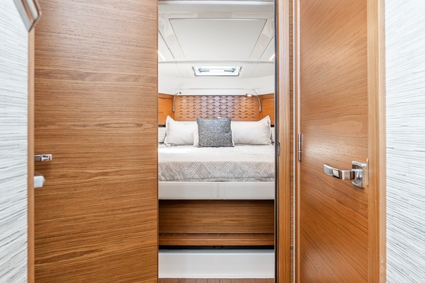 43ft Tiara Yachts Yacht For Sale