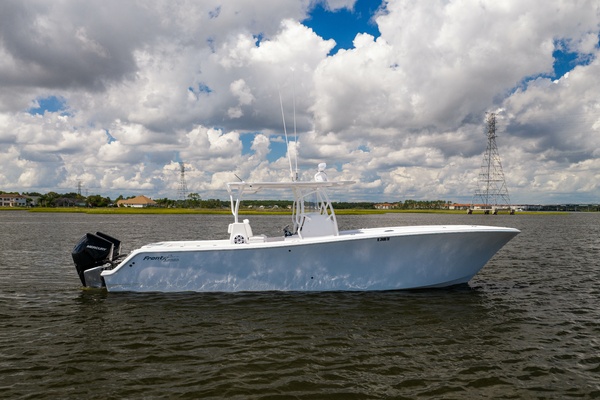 33ft Front Runner Yacht For Sale