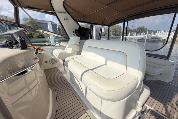 40ft Sea Ray Yacht For Sale
