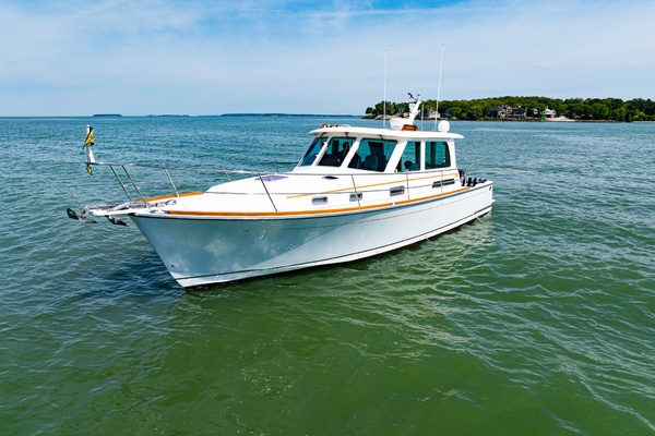 Blue Skies 40ft Sabre Yacht For Sale