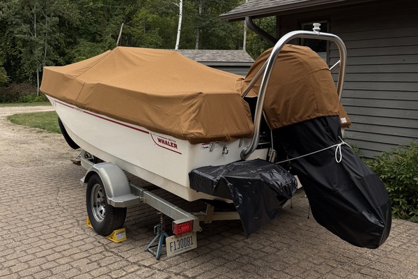 170 Montauk 17ft Boston Whaler Yacht For Sale