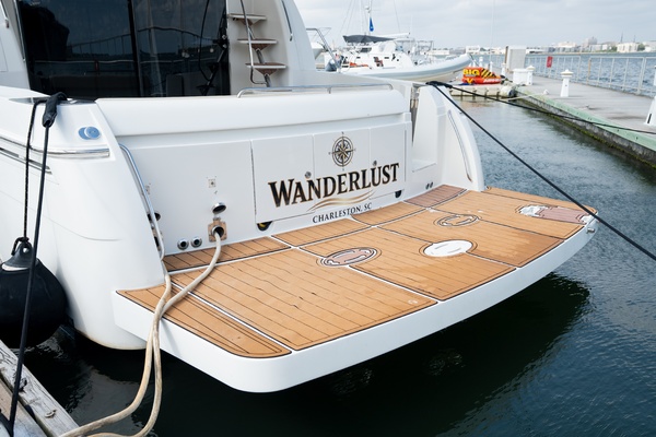 56ft Carver Yacht For Sale