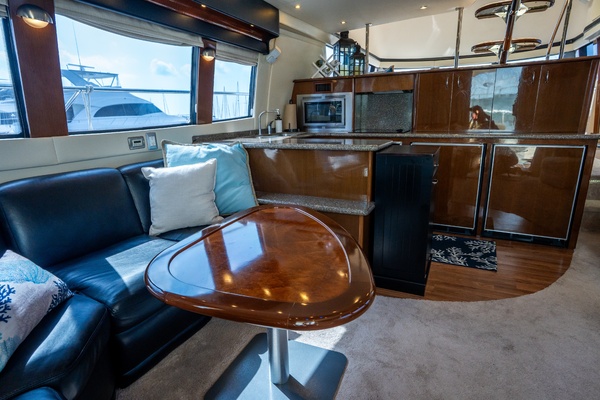 56ft Carver Yacht For Sale